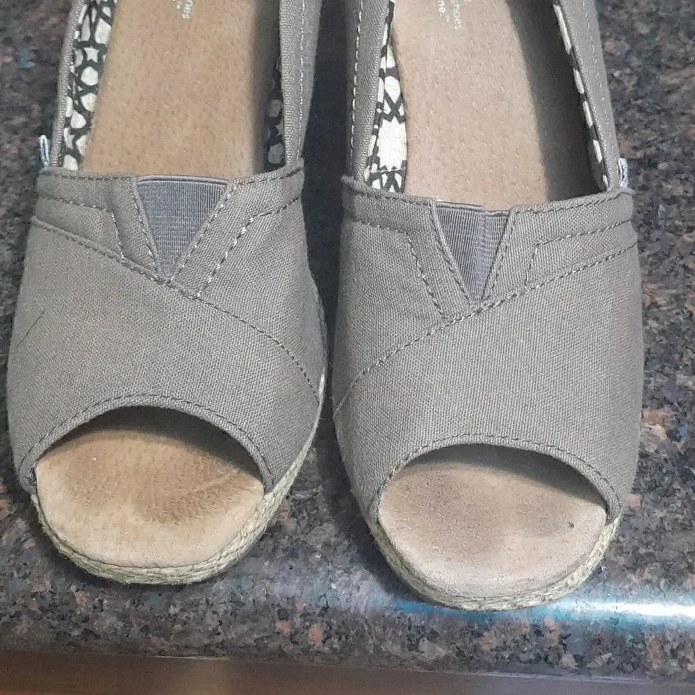Toms preowned minimal
