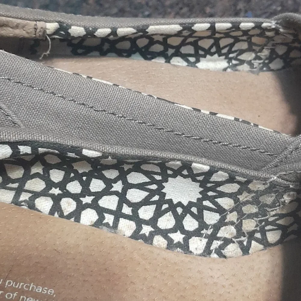 Toms preowned minimal