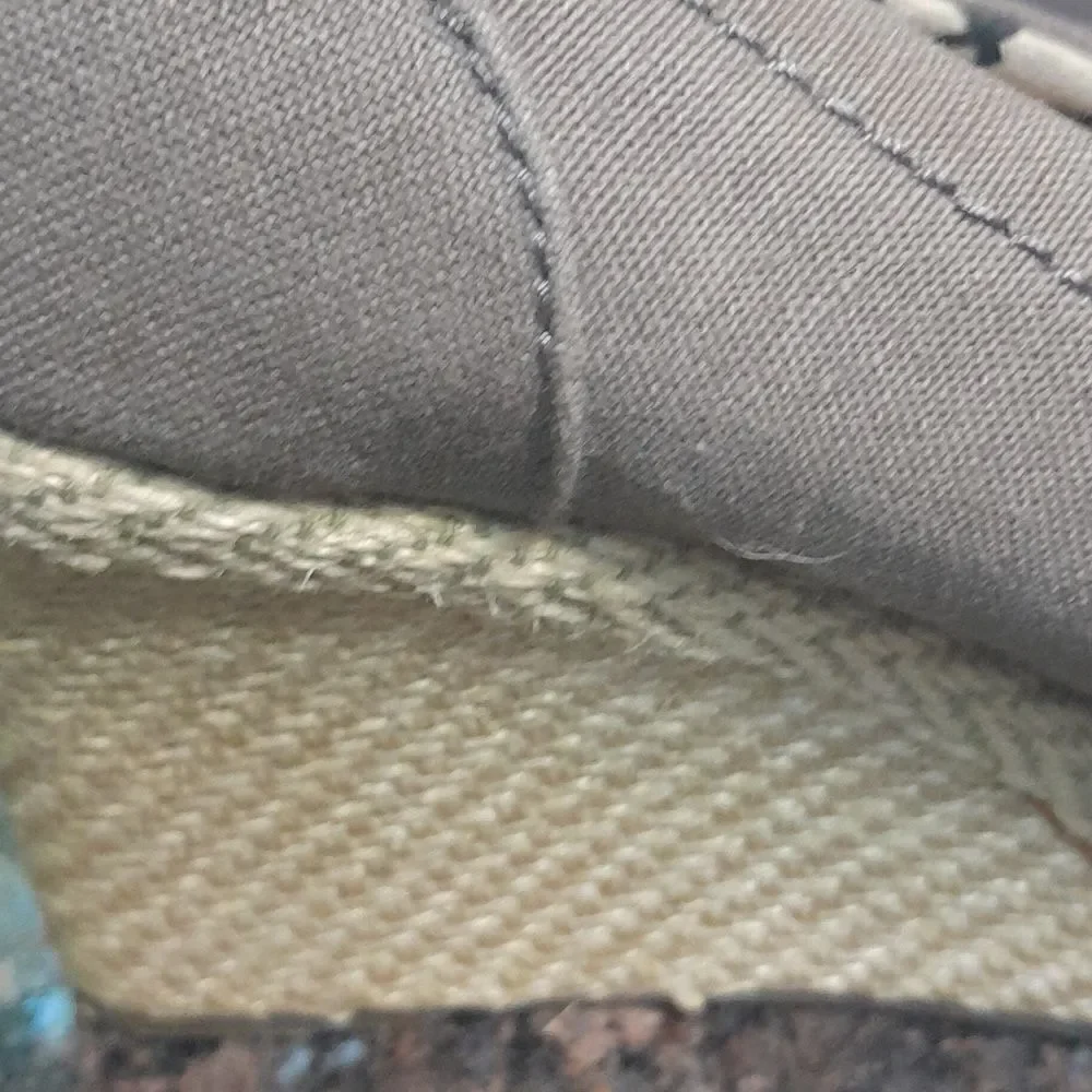 Toms preowned minimal