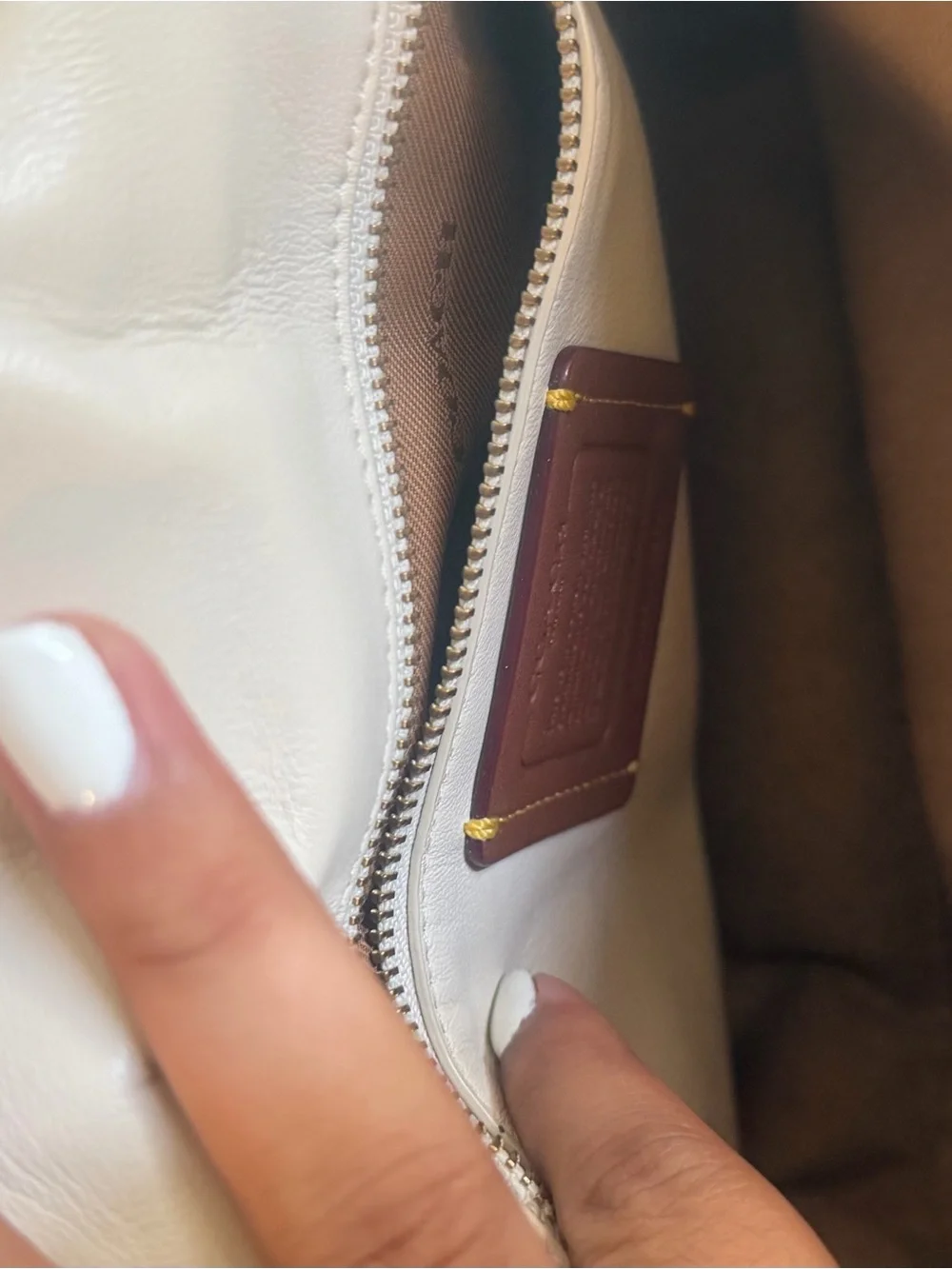 Coach elegant cream