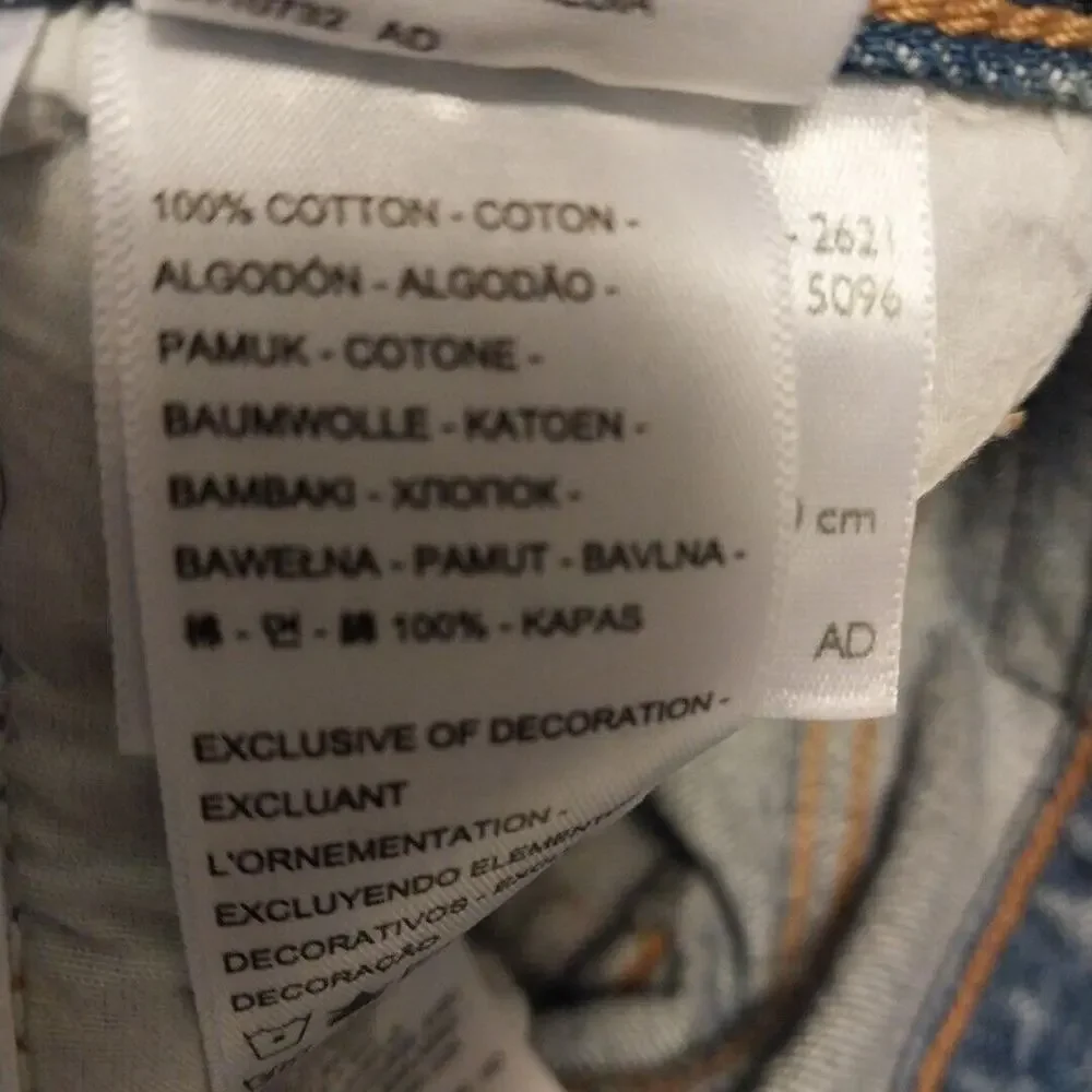Levis hand measurements