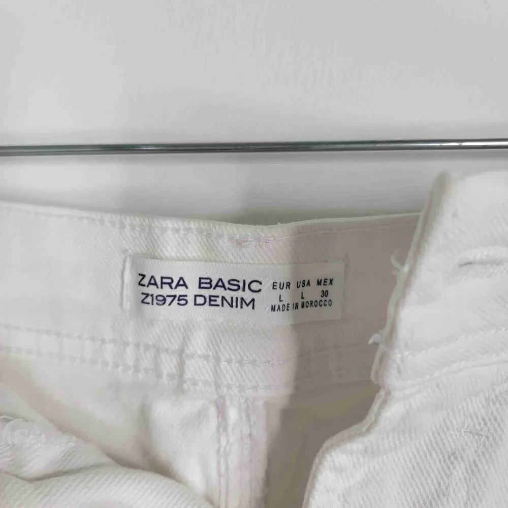 Zara basic white