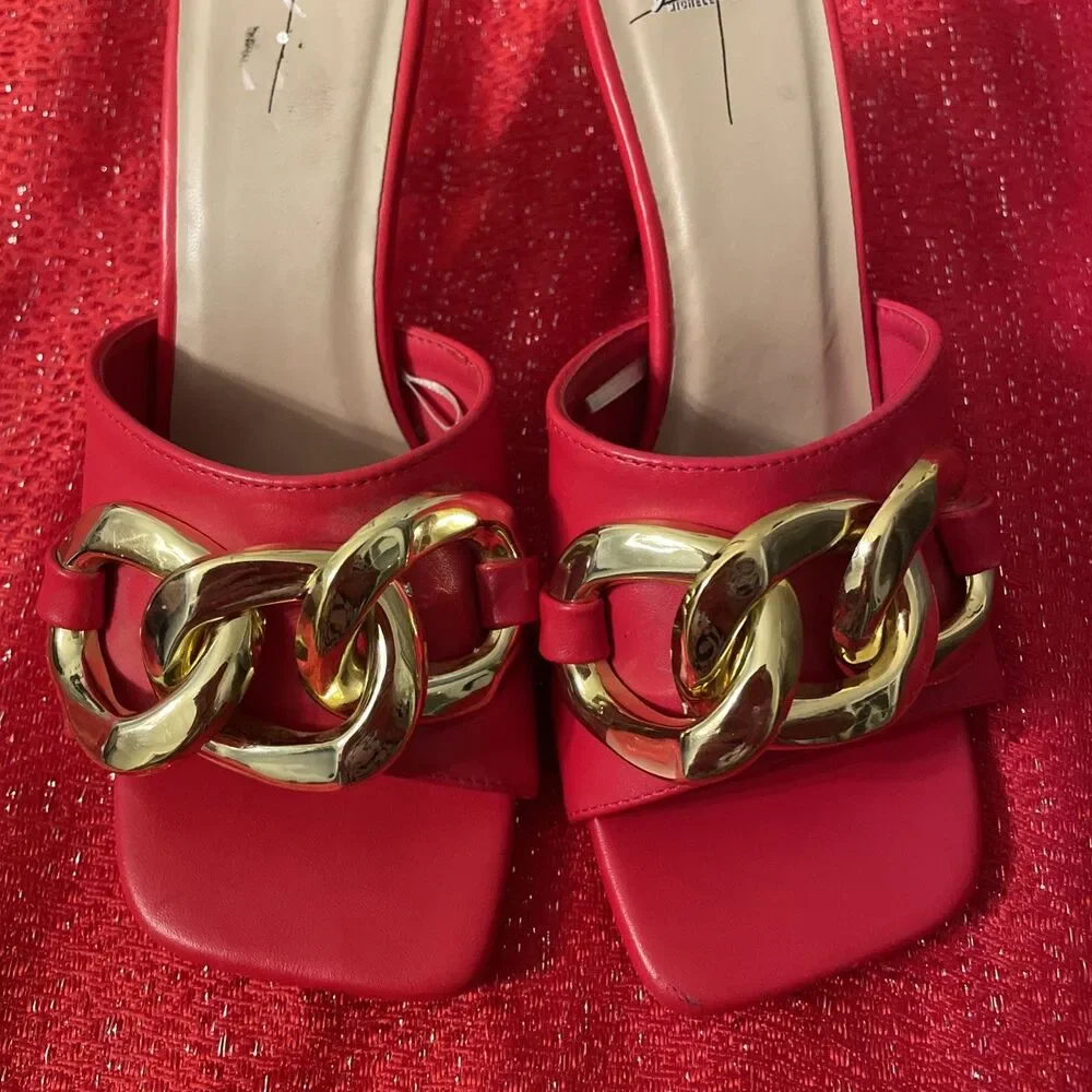 Bisou Bisou Michele Bohbot Red Mules 2.5