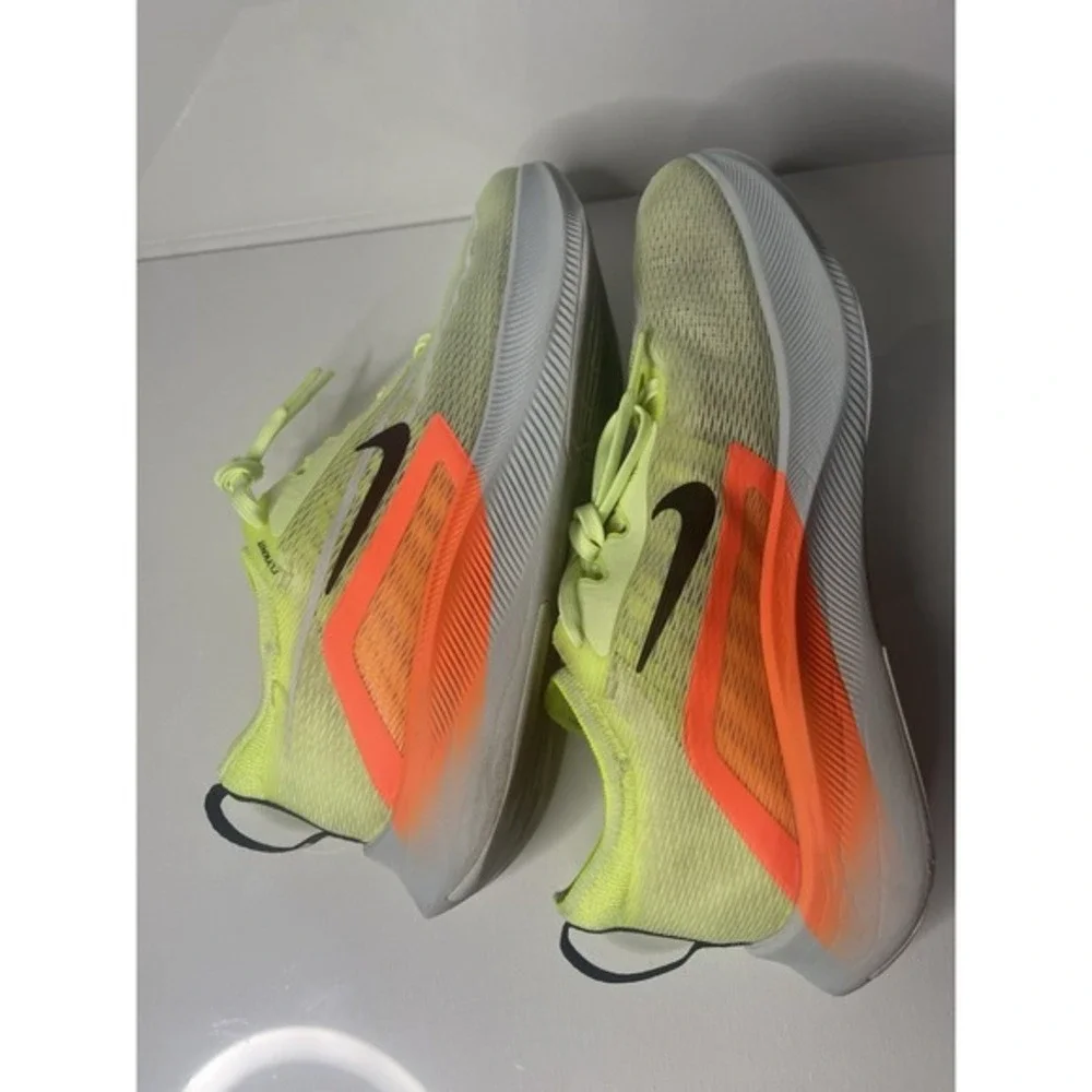 Nike men zoom