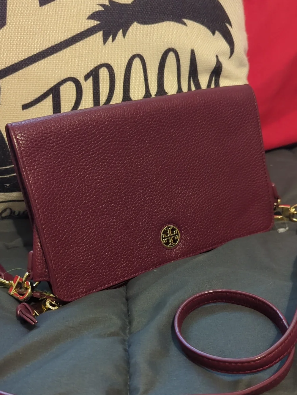 Tory Burch Burgundy Leather Carter Crossbody Wallet Bag with‎ Gold Hardware
