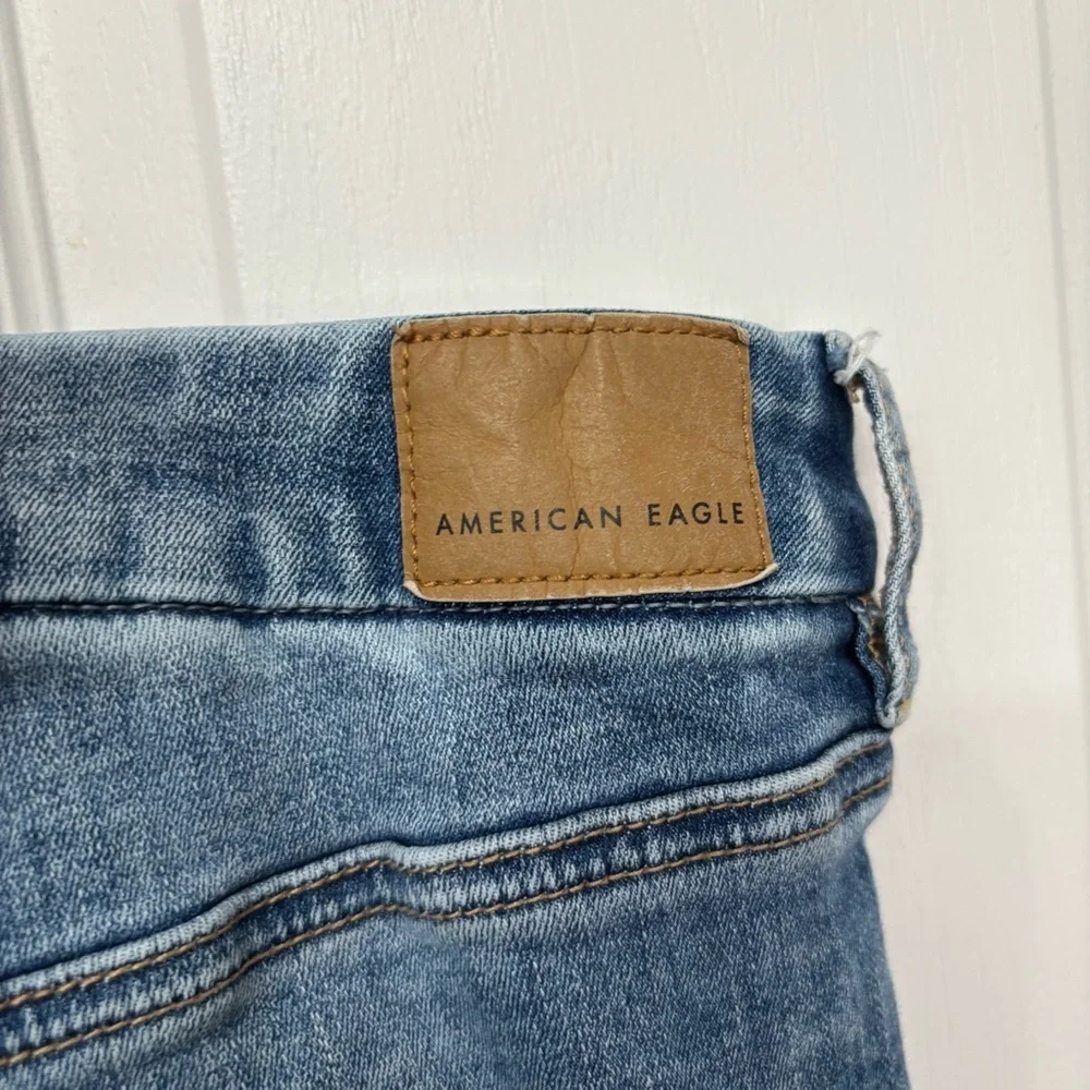 American Eagle Outfitters easy broken