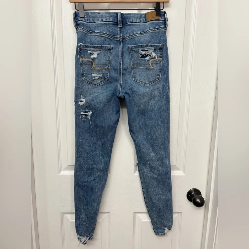 American Eagle Outfitters easy broken