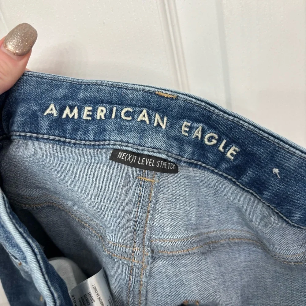 American Eagle Outfitters easy broken