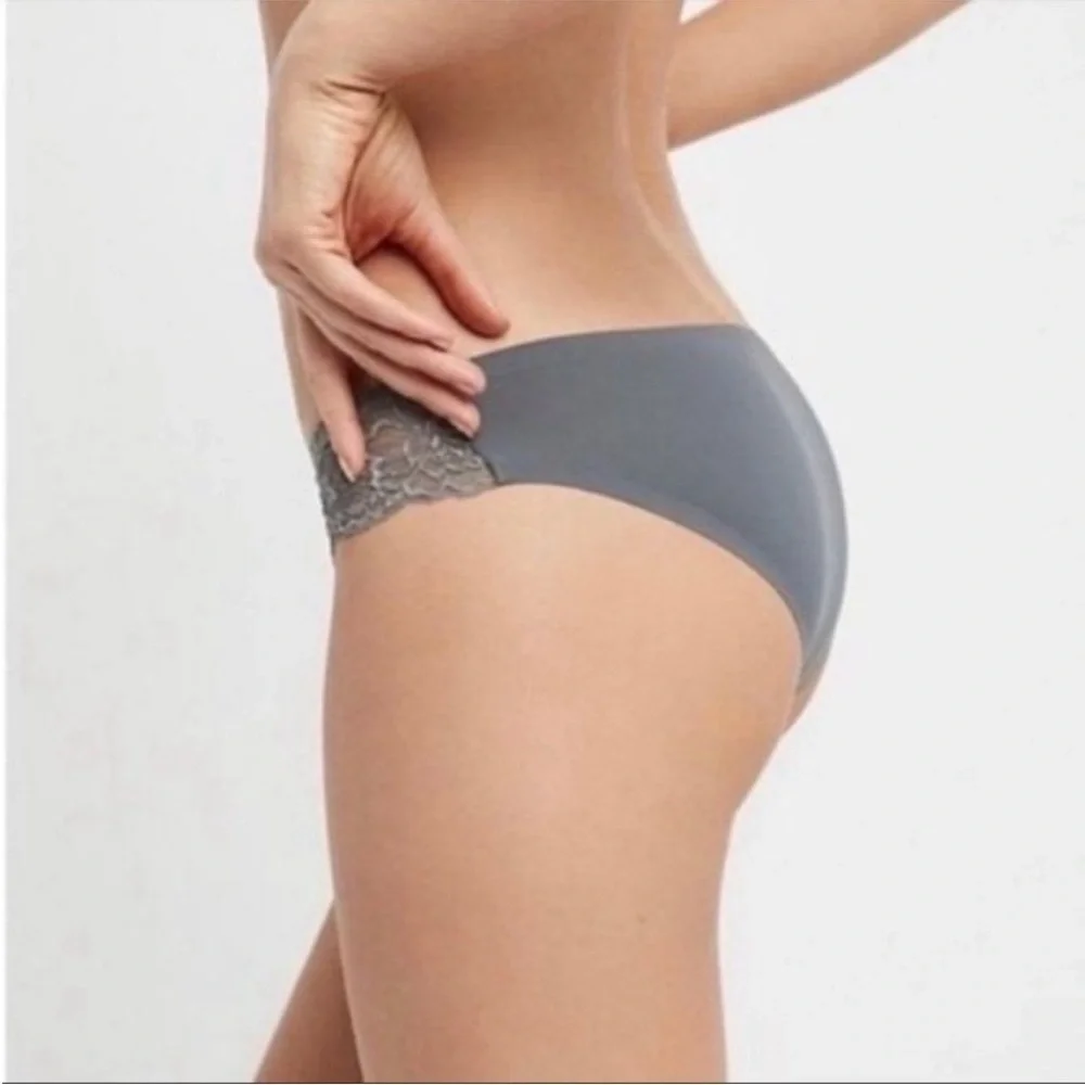 NWT THREE Free People Smooth Hipster Seamless Bikini Women’s Gray Panties Sz M