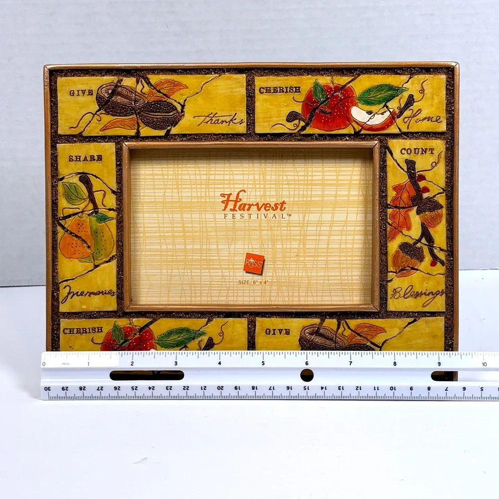 Russ see acorns vintage