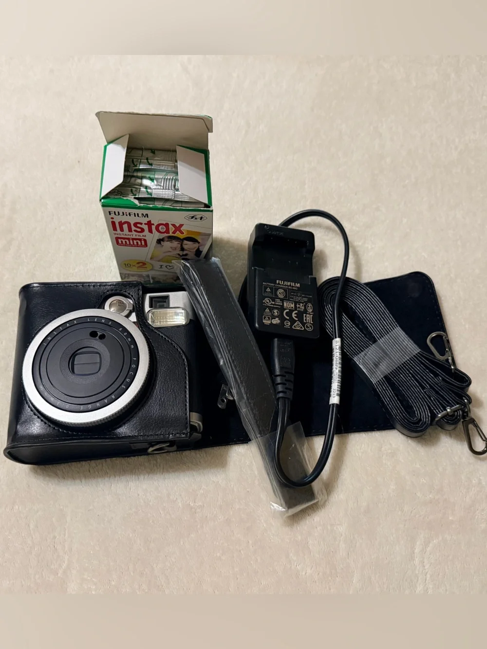 Fujifilm Instax Mini 90 Instant Camera Bundle - Black‎