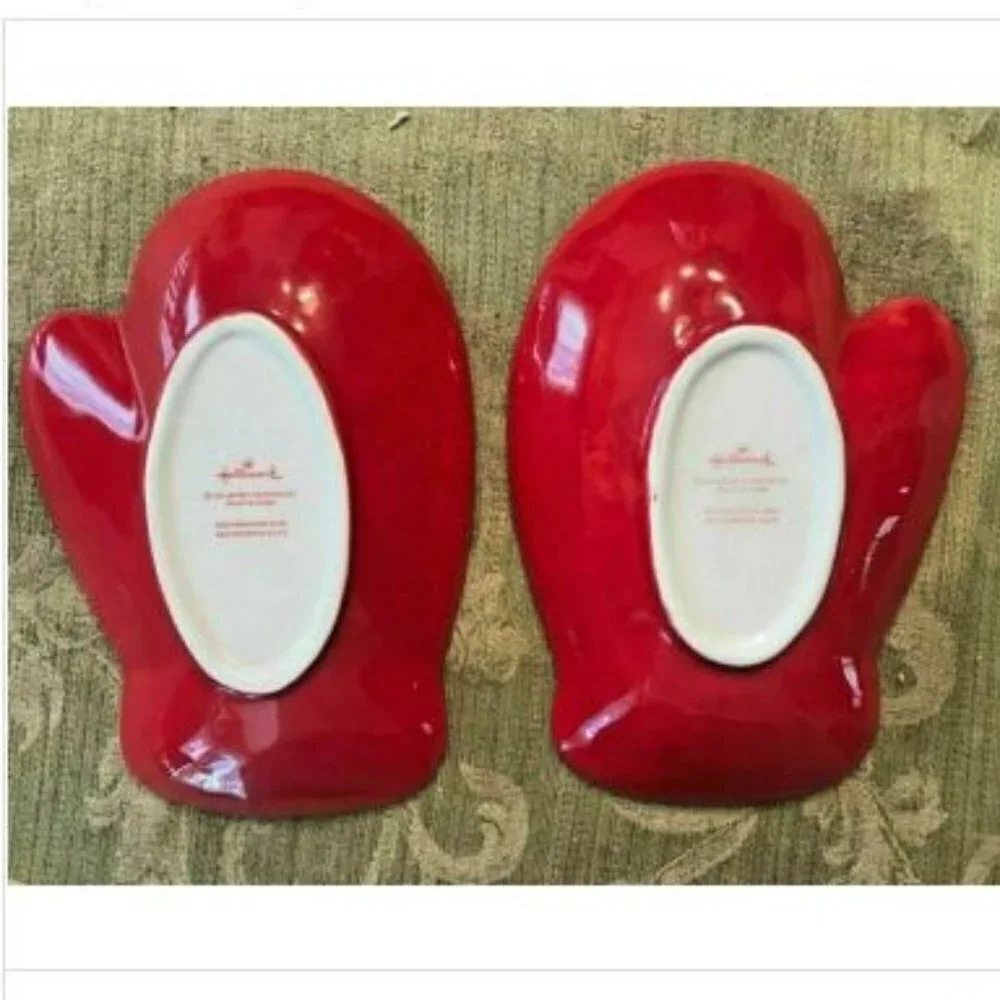 Hallmark serving dishes