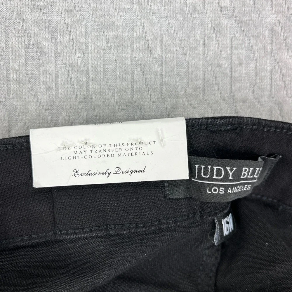 Judy Blue excellent new
