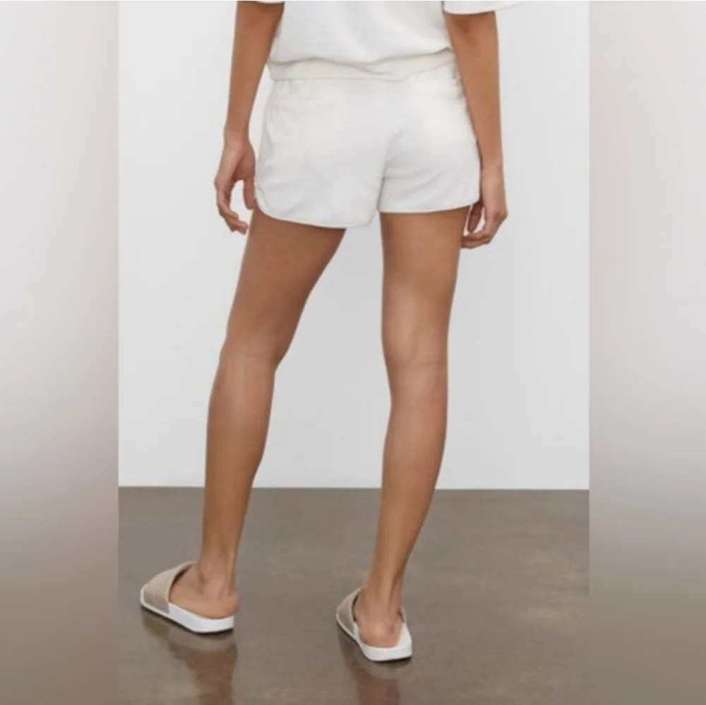 Club Monaco club monaco
