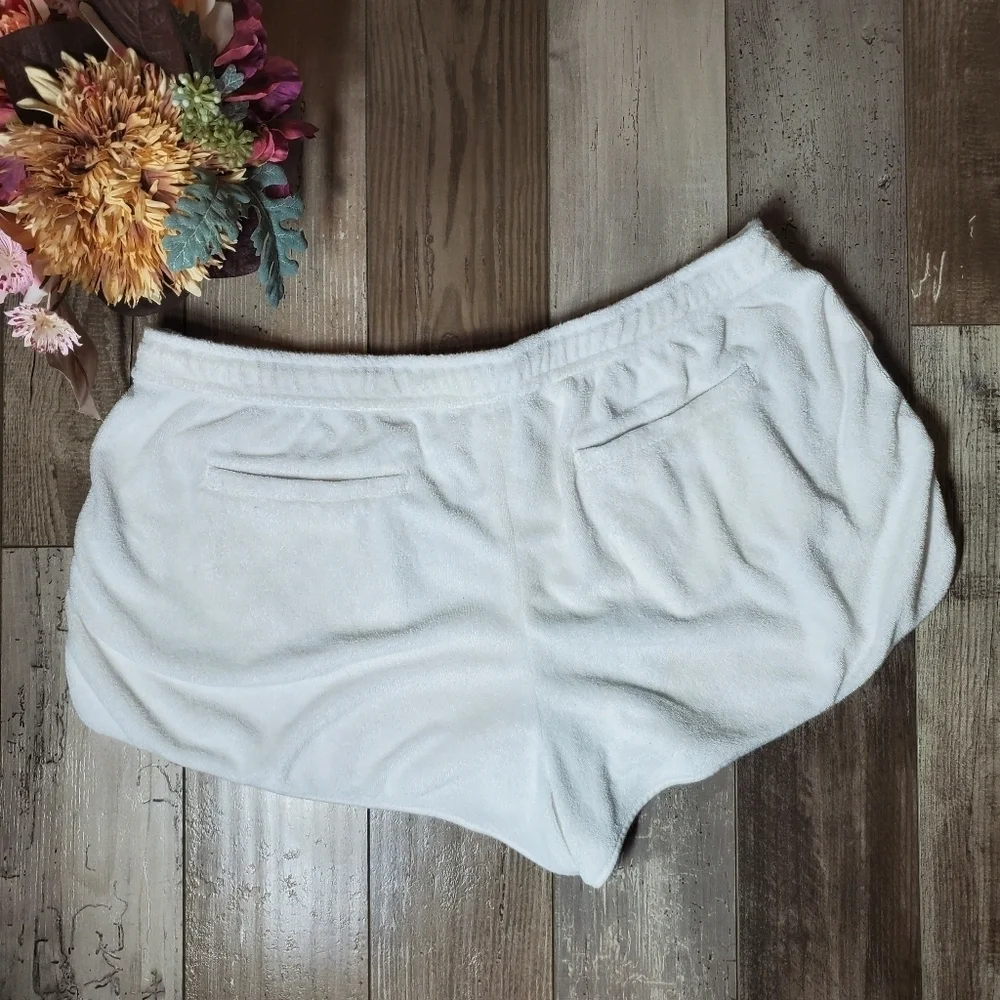 Club Monaco club monaco