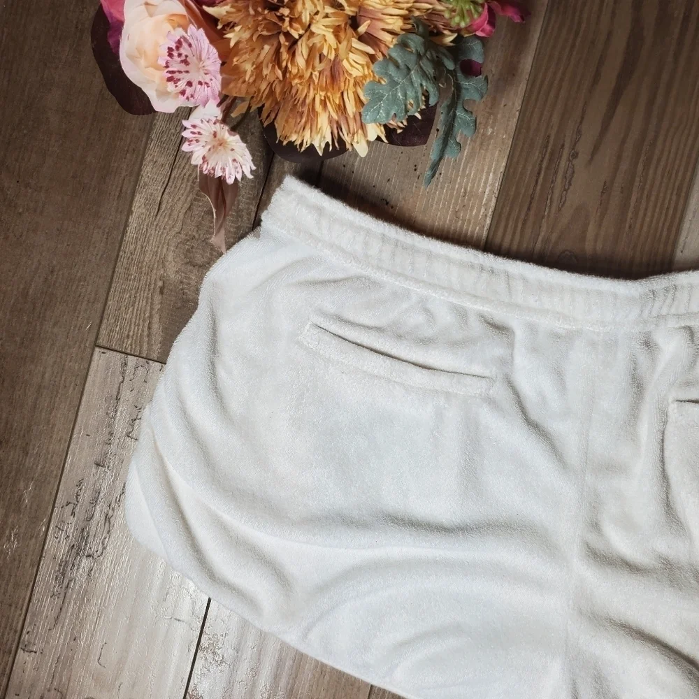 Club Monaco club monaco
