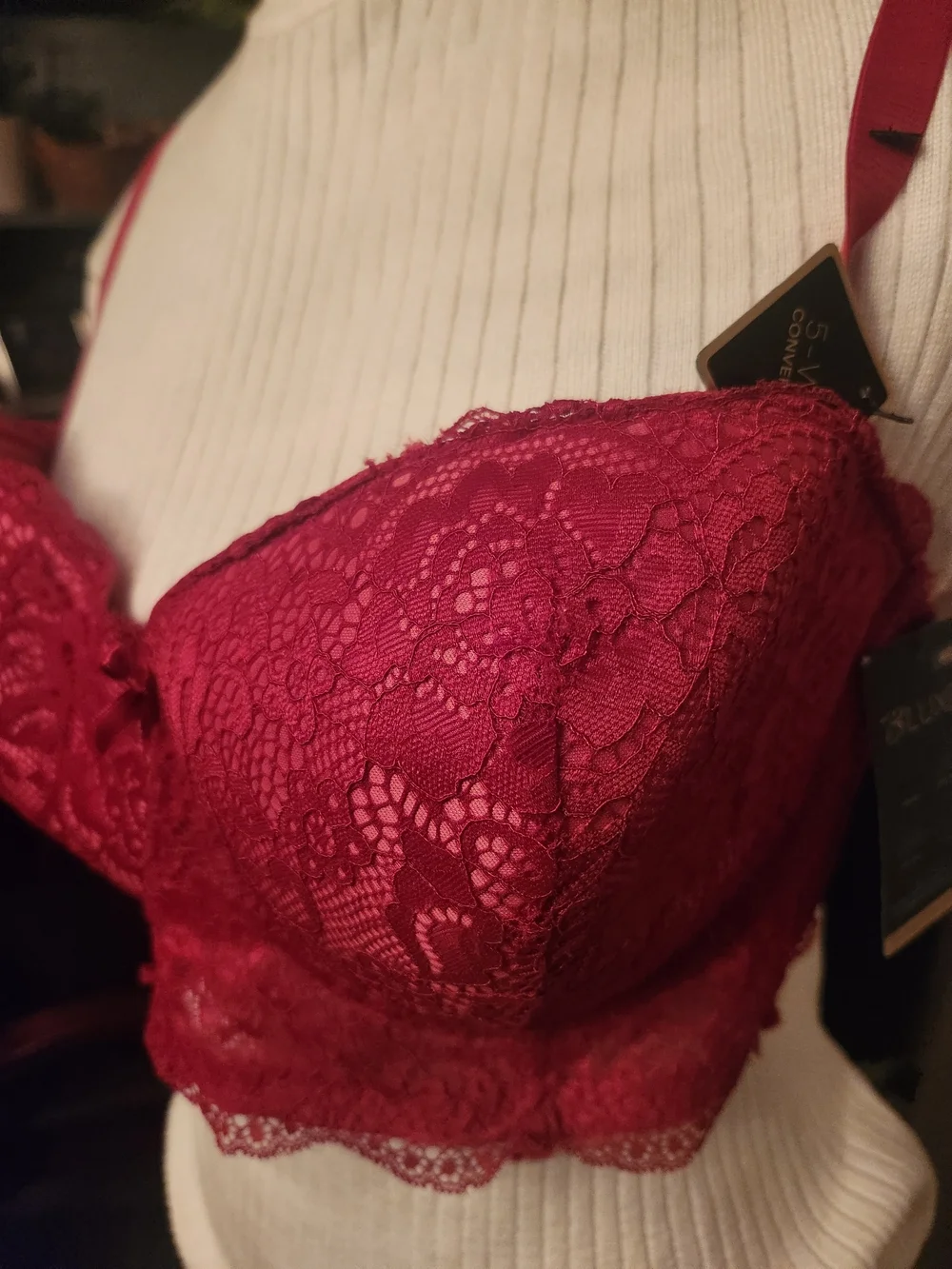 N/A elegant red