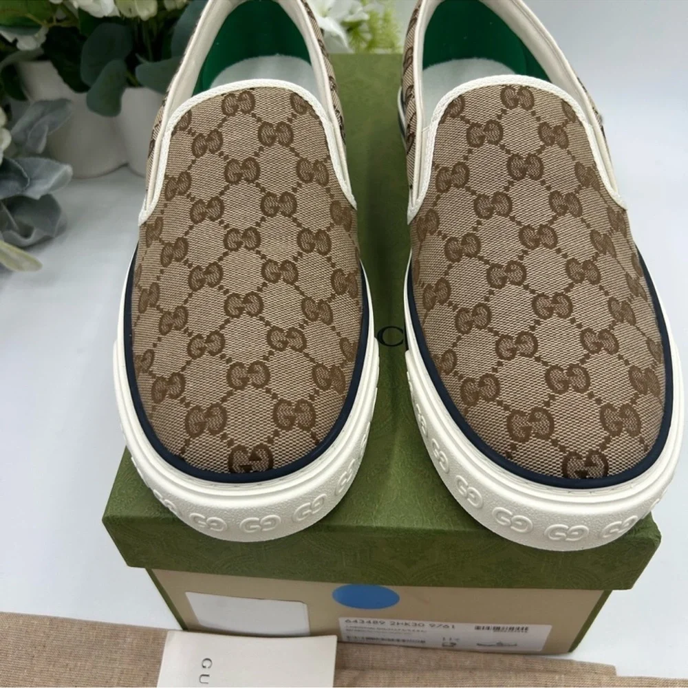 Gucci absolutely brand