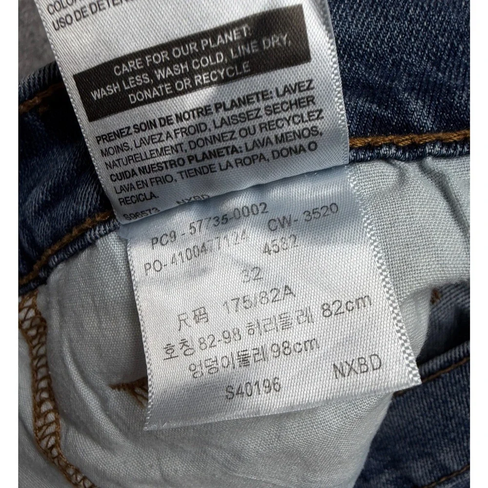 Signature by Levi Strauss & Co. Gold Label signature by