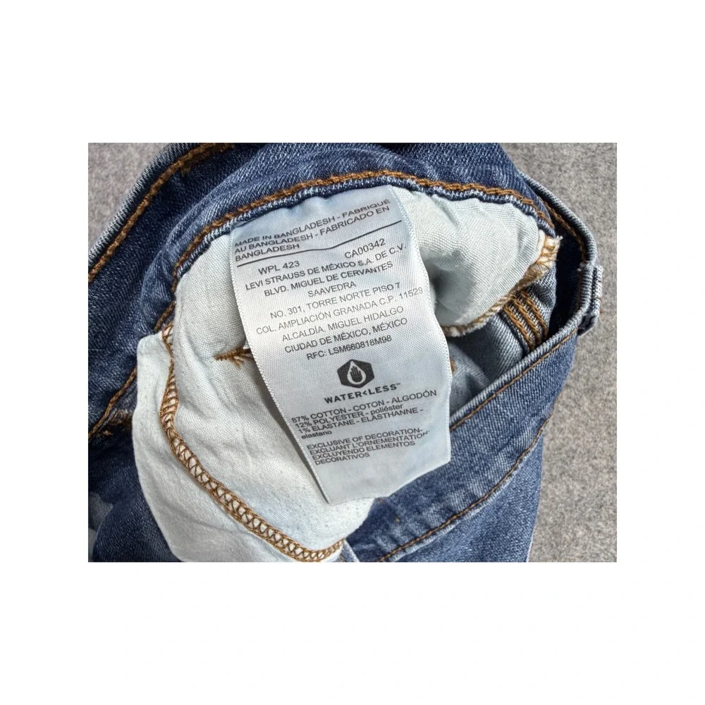 Signature by Levi Strauss & Co. Gold Label signature by