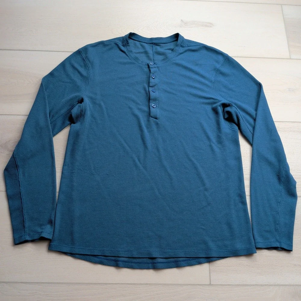 Lululemon Henley Long Sleeve Shirt Mens Large Blue Waffle Knit‎