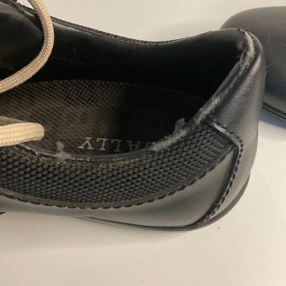 Bally golf shoes