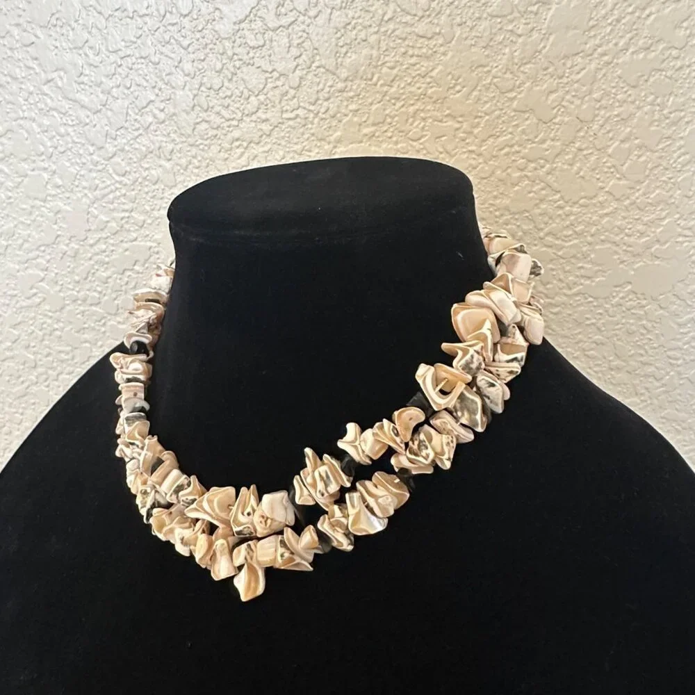 Artisan delicate necklace
