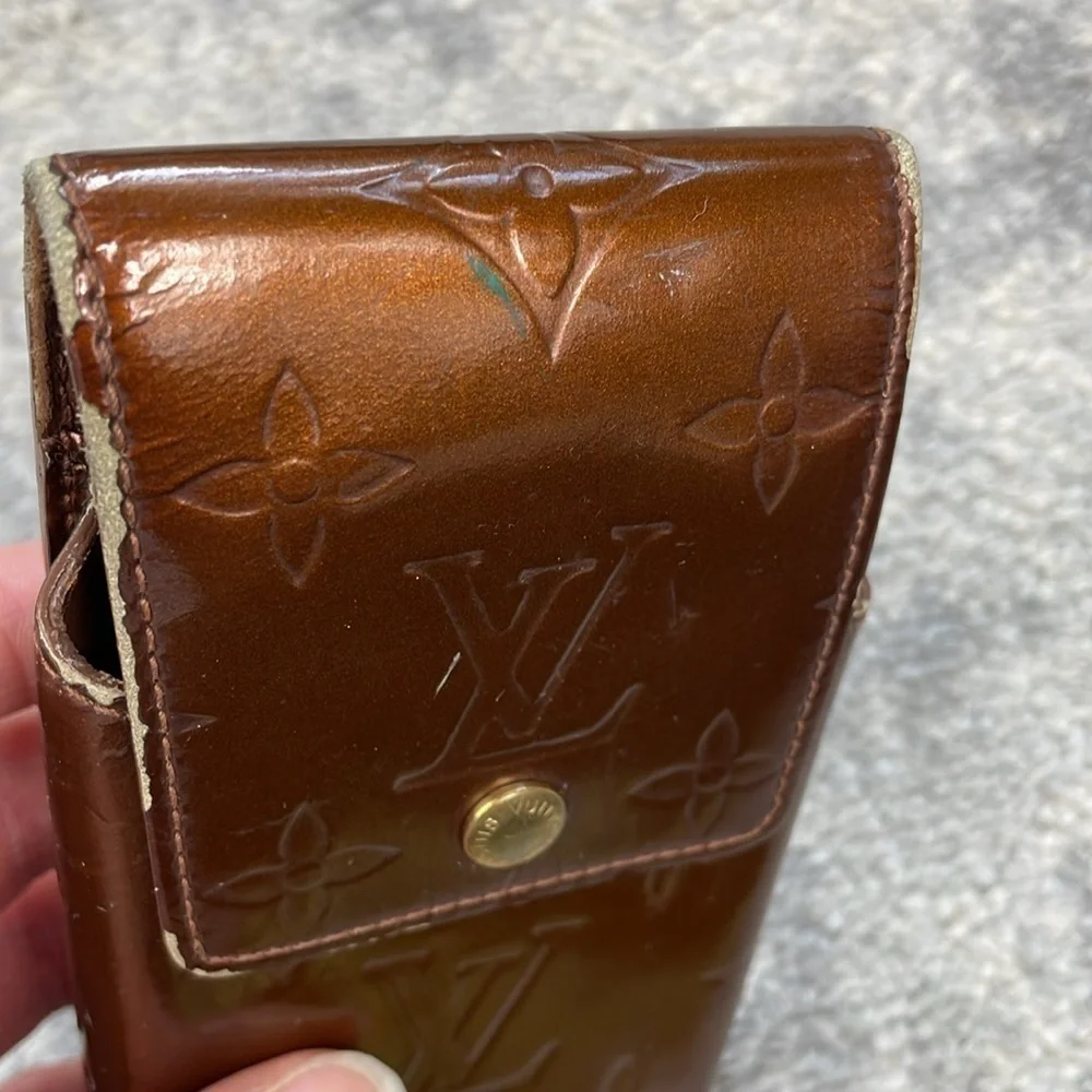 Louis Vuitton vernis leather