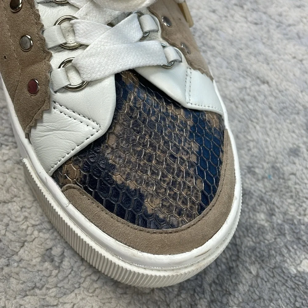 Joie contemporary footwear