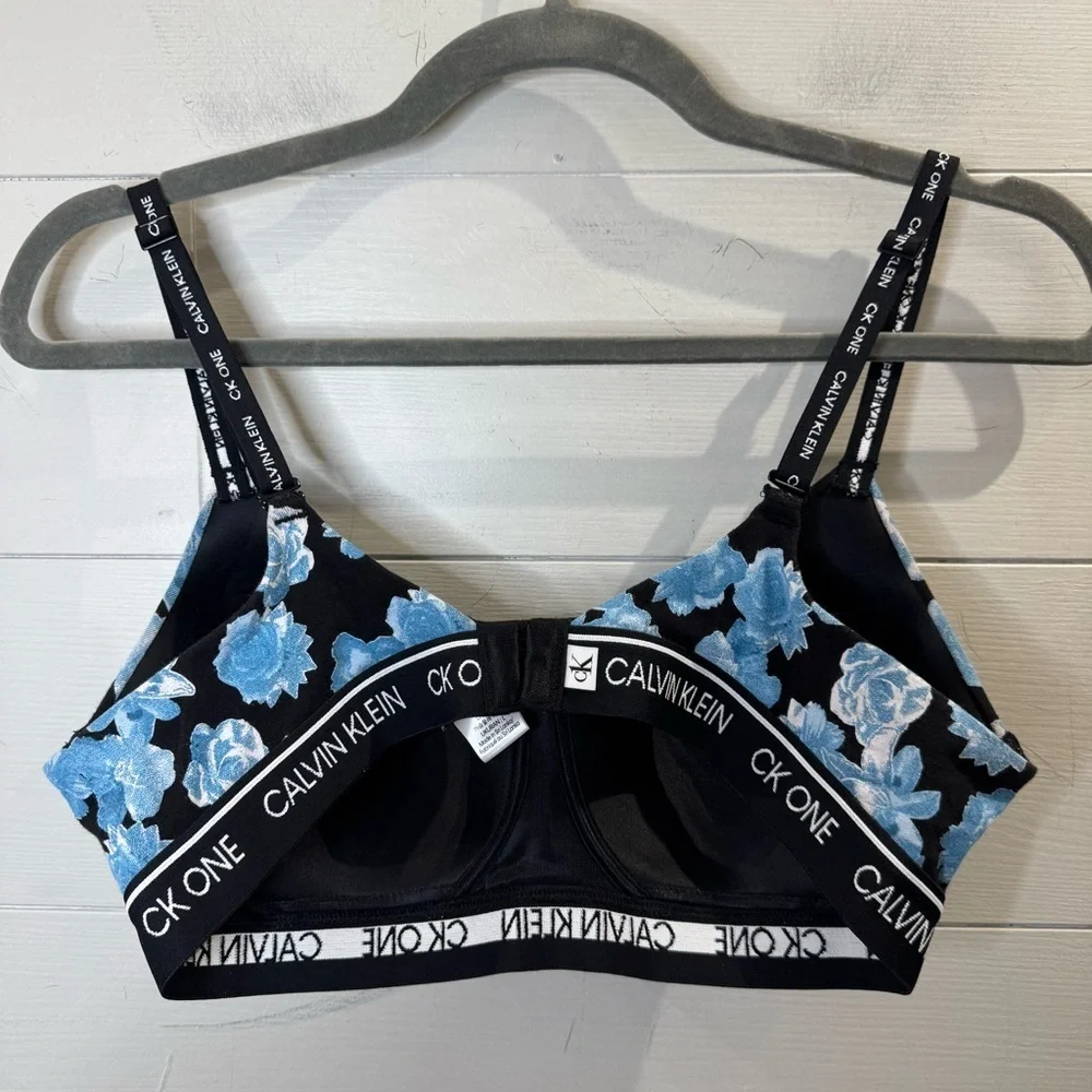 Calvin Klein calvin klein