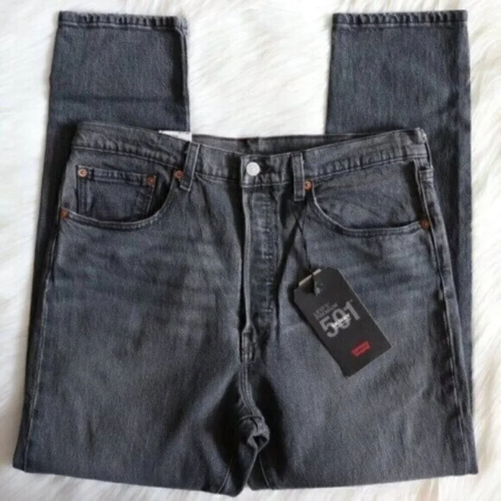 Levis levi grey
