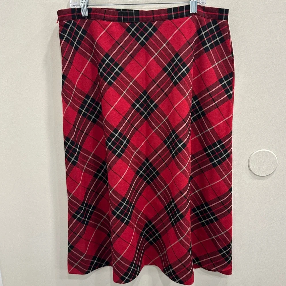 Basic Editions classic red