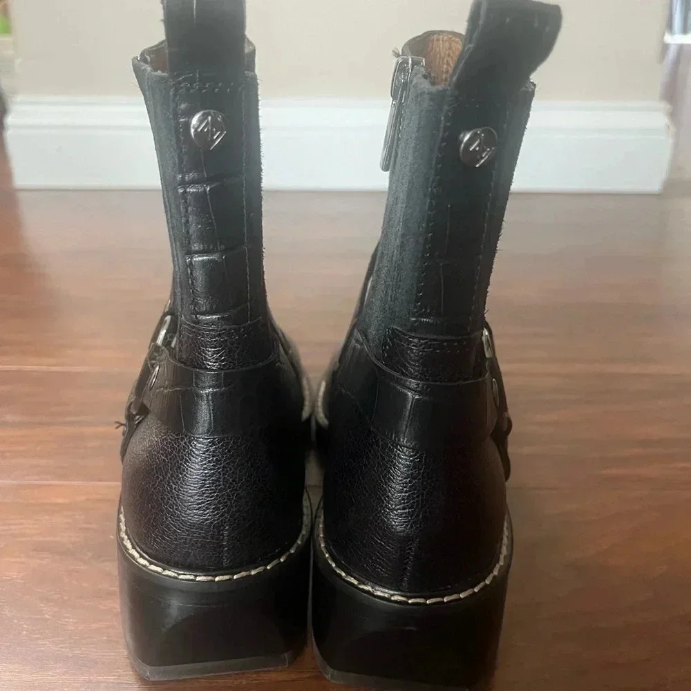 Donald J. Pliner brand new