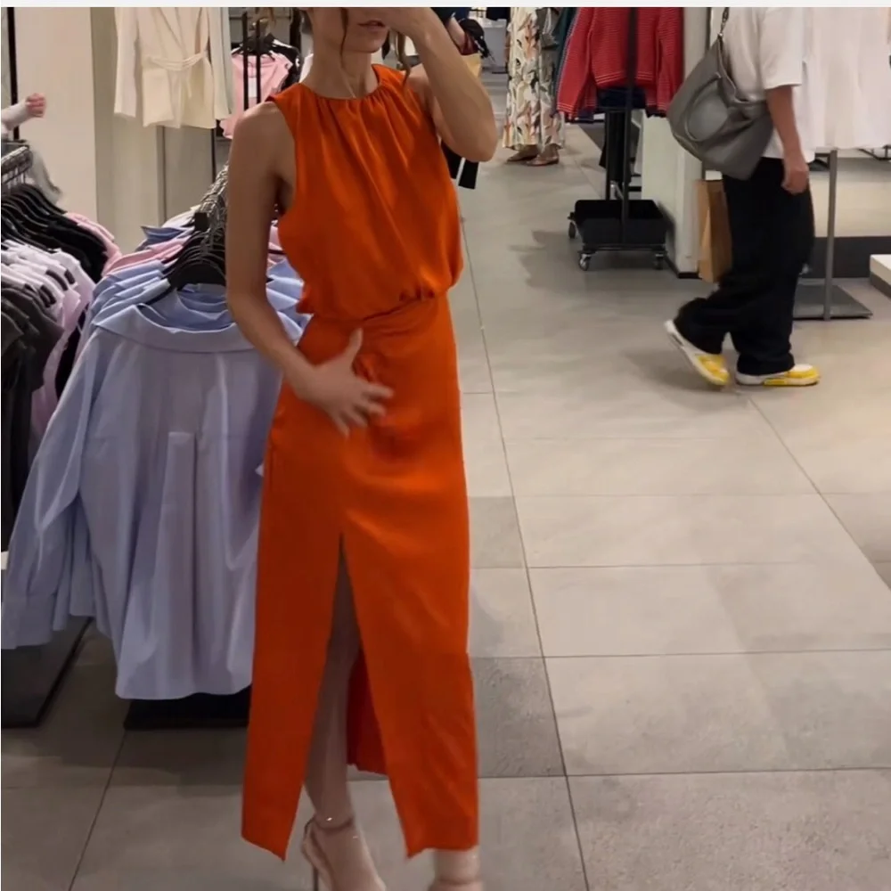 Zara orange gathered