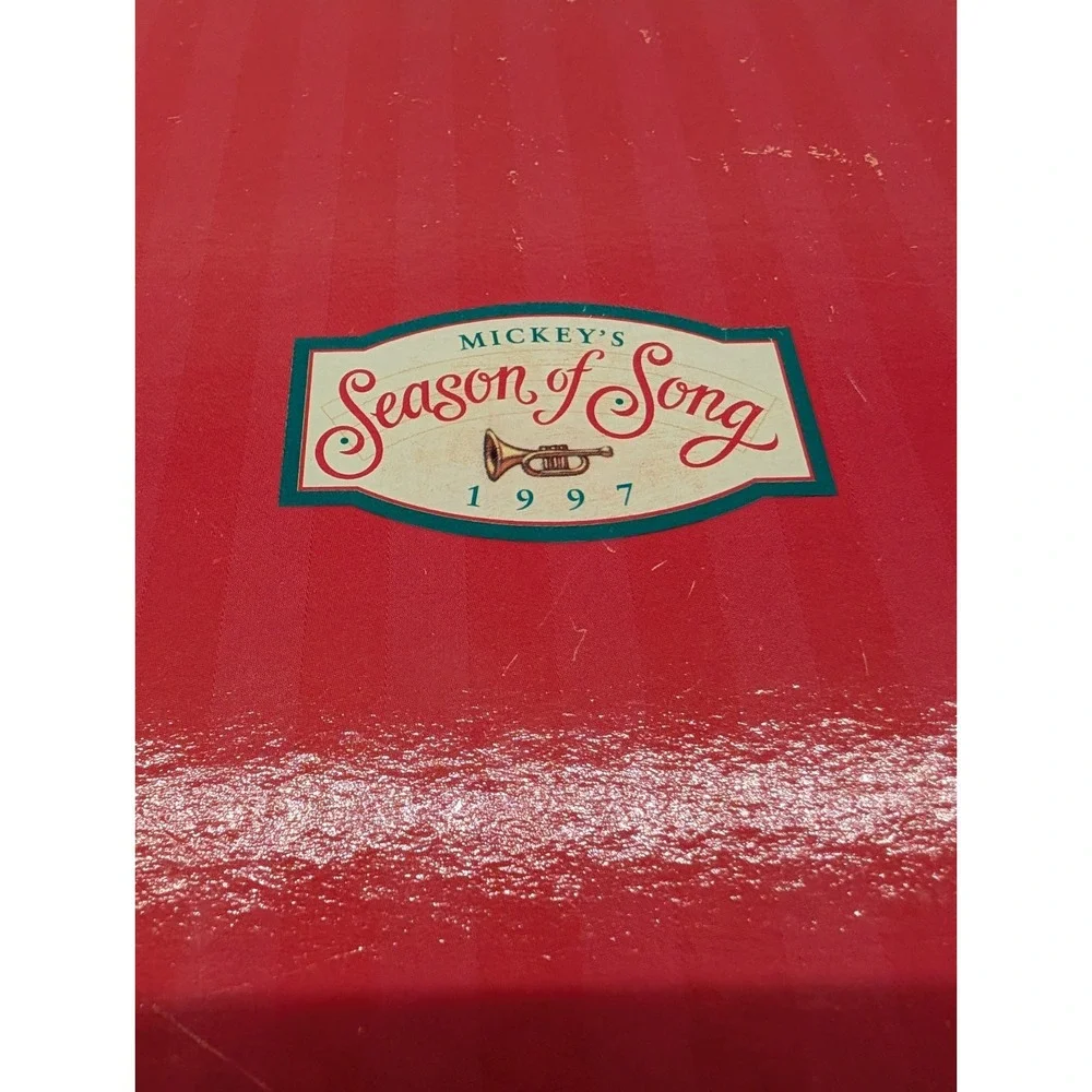 Disney these vtg