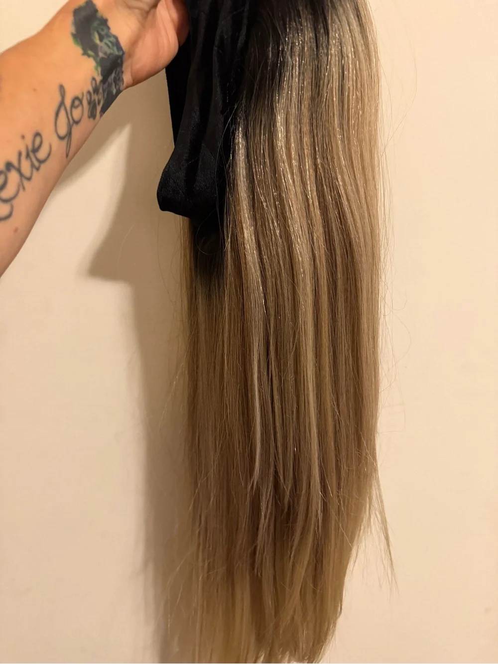 Outre sleek long