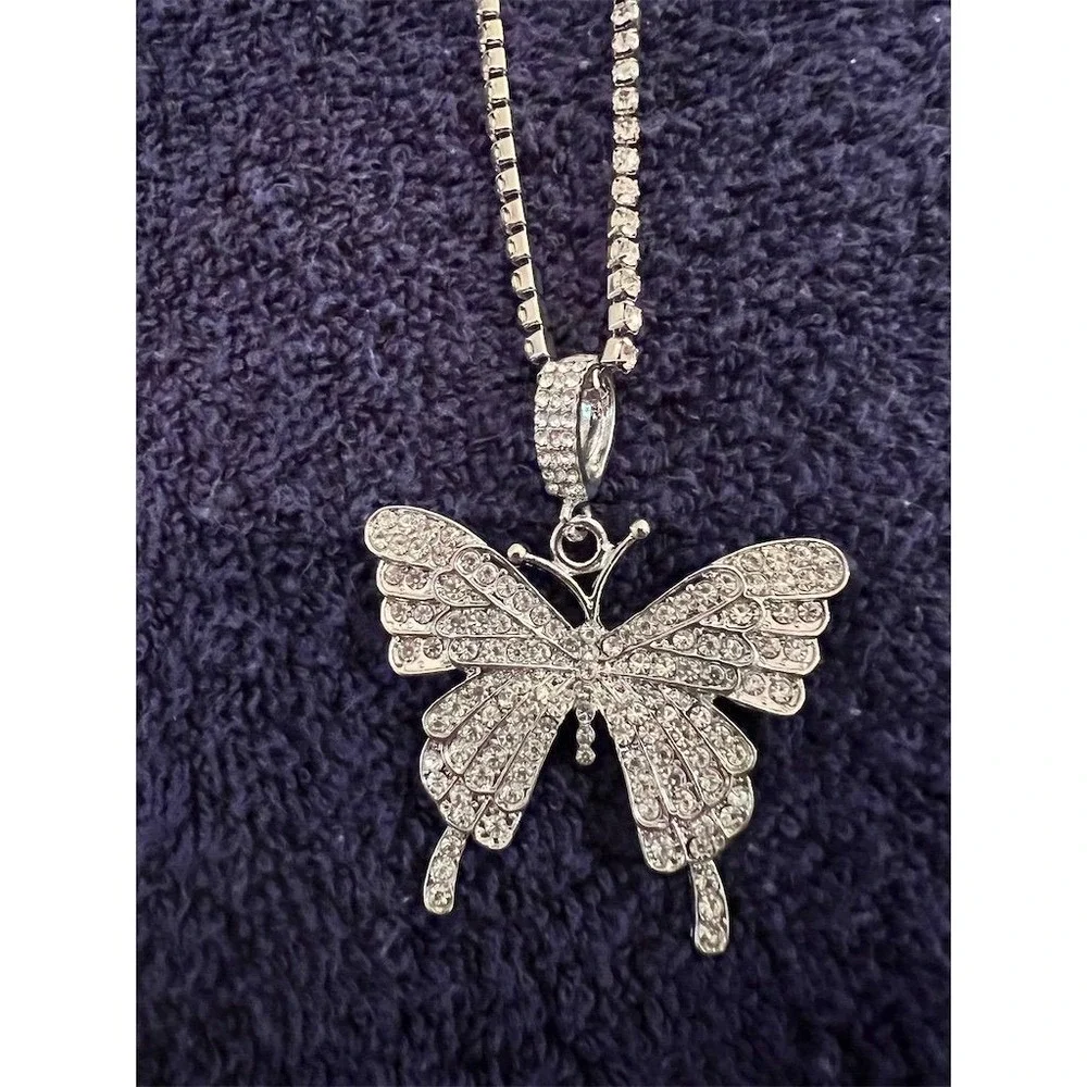 Huerta Jewelry discover elegance