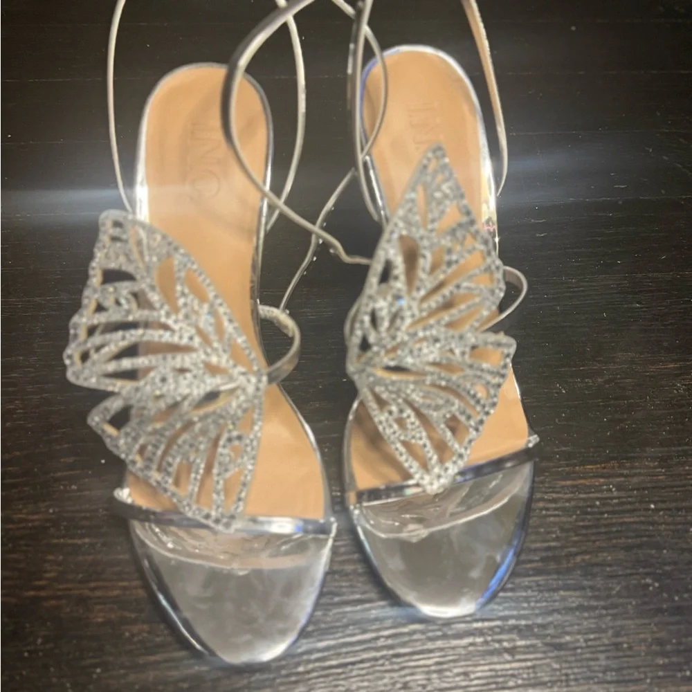 International Concepts Silver Strappy Heels‎ size 8.5 fairycore upscale wedding