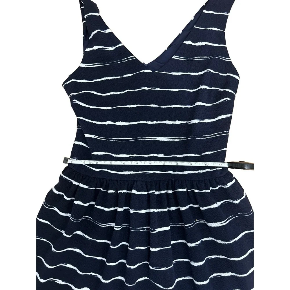 Aqua sleeveless fit