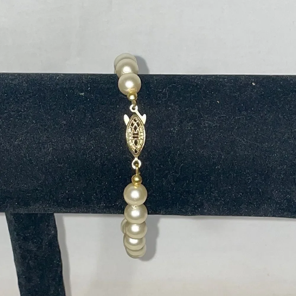 N/A faux pearl