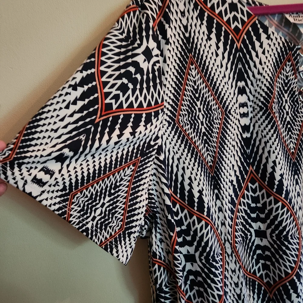 Anthony Richards womens plus