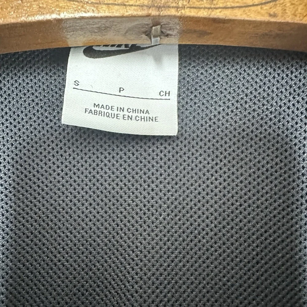 Nike armpit 48