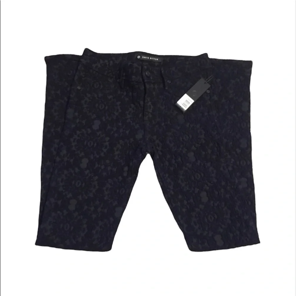 NWT David Bitton: Size 26 Floral Black Jeans