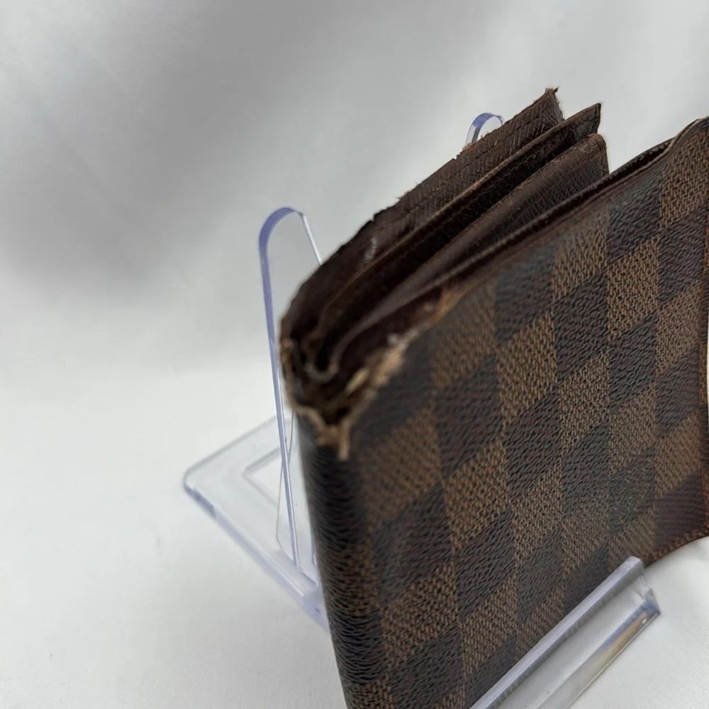 Louis Vuitton pre owned