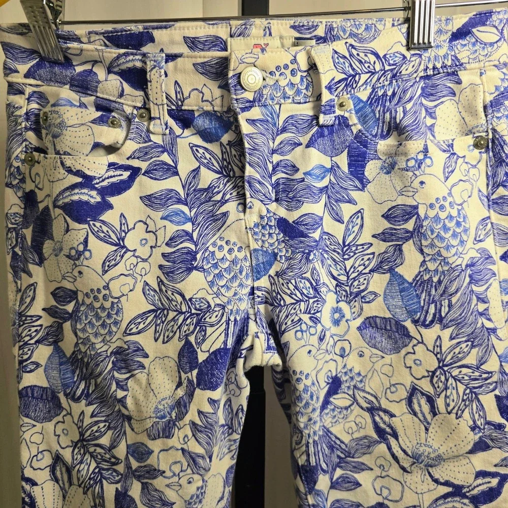 Vineyard Vines eye catching