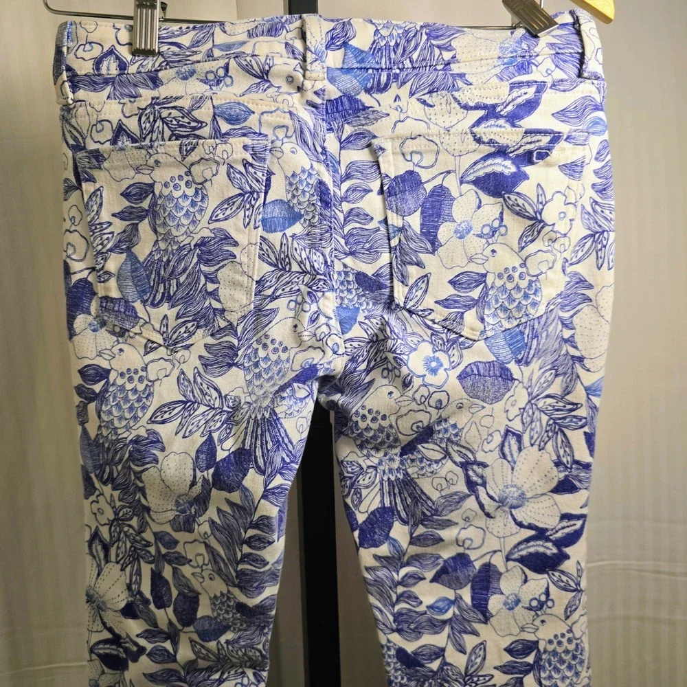 Vineyard Vines eye catching