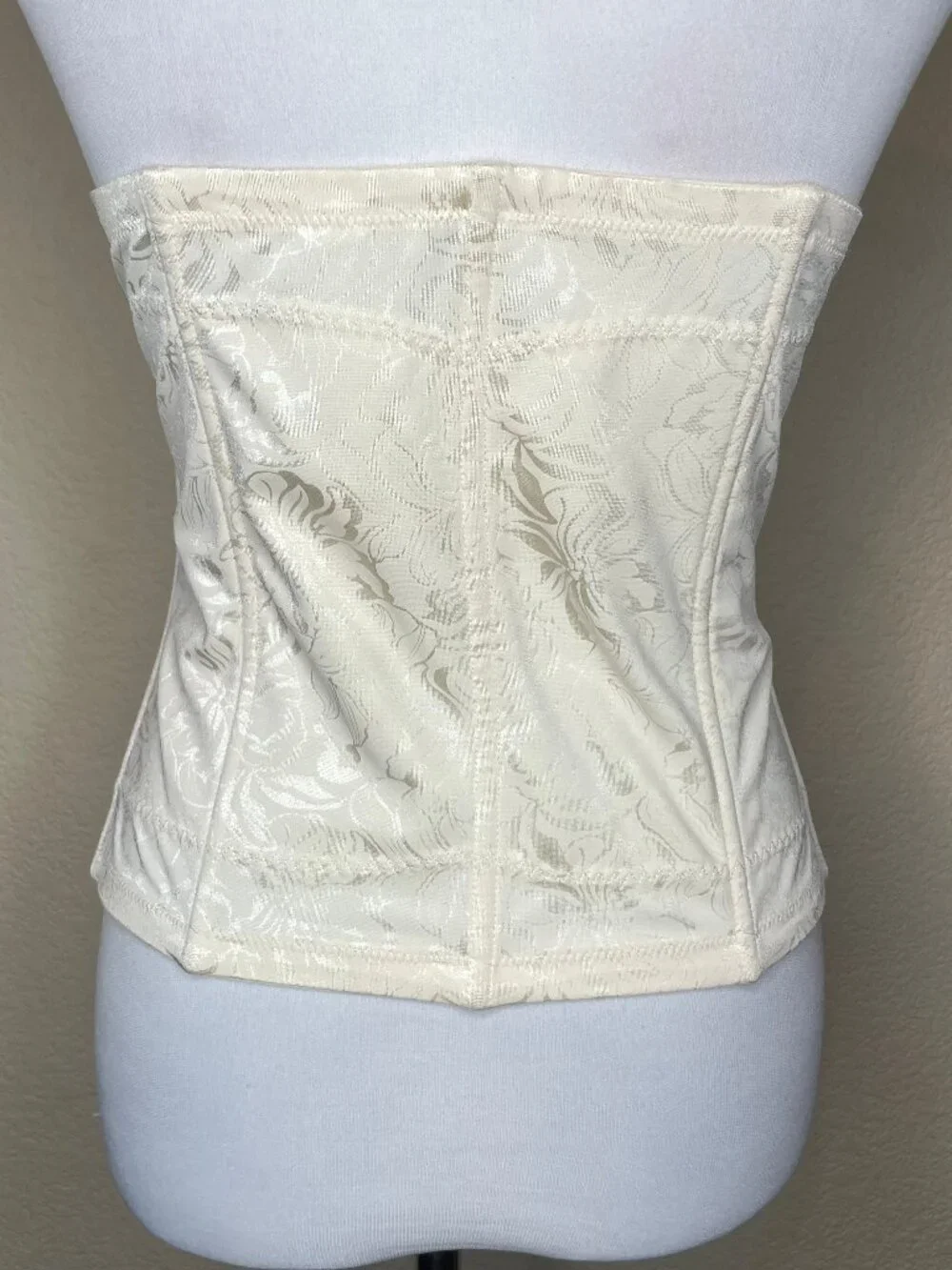 Maidenform features stop