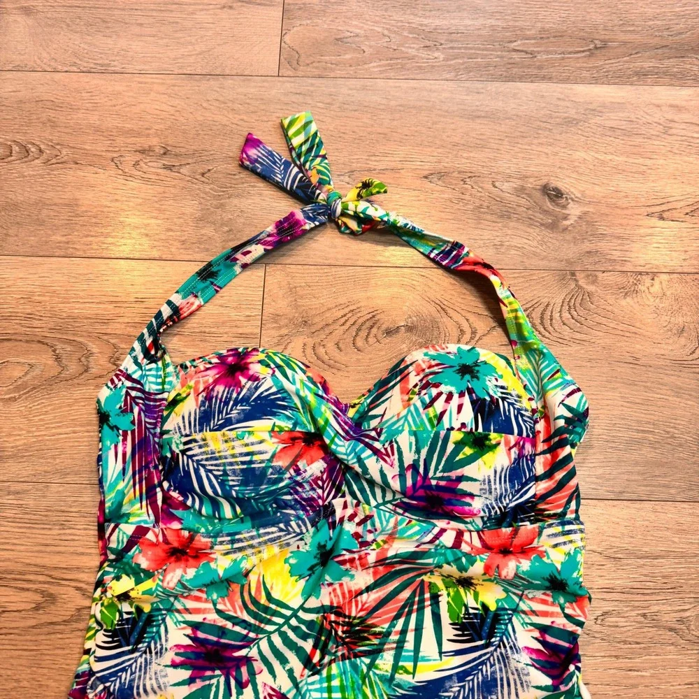 Catalina swim size