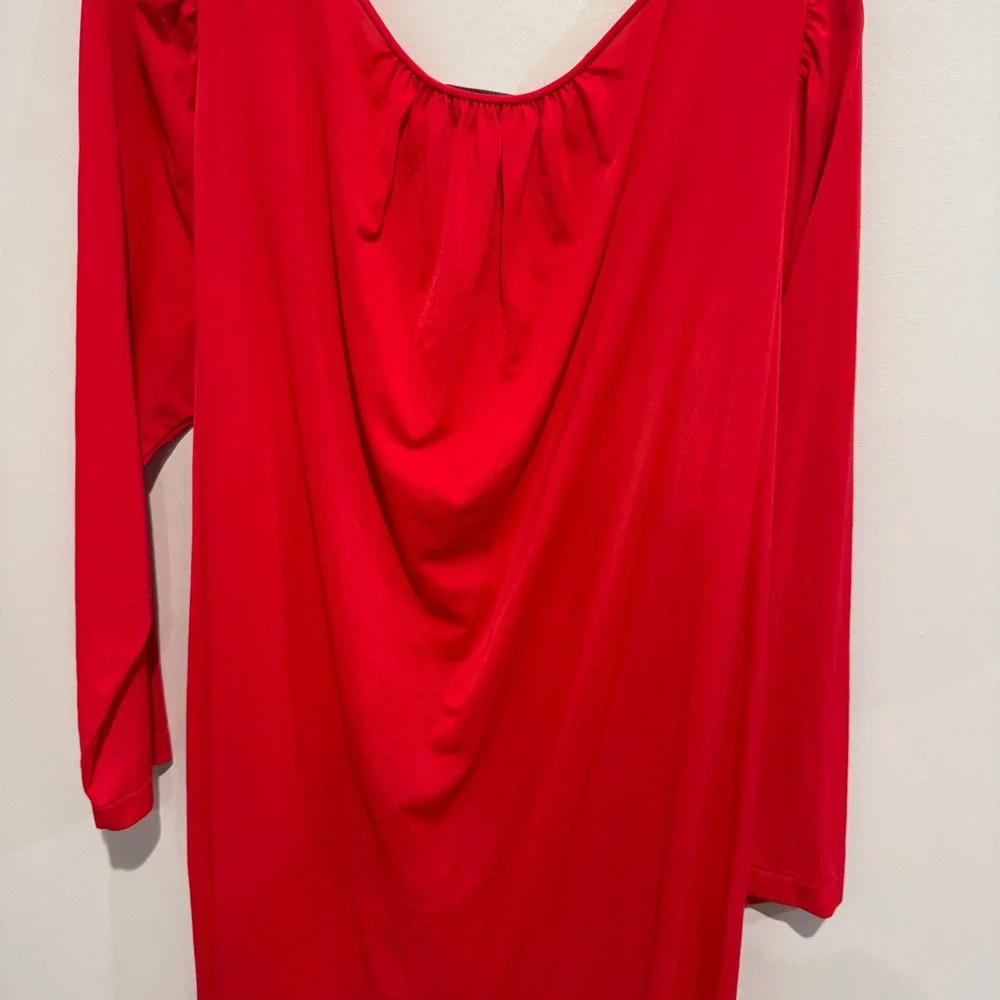 Shadowline Embroidered‎ Floral Nightgown Women Red size 1X Long Sleeve Nylon