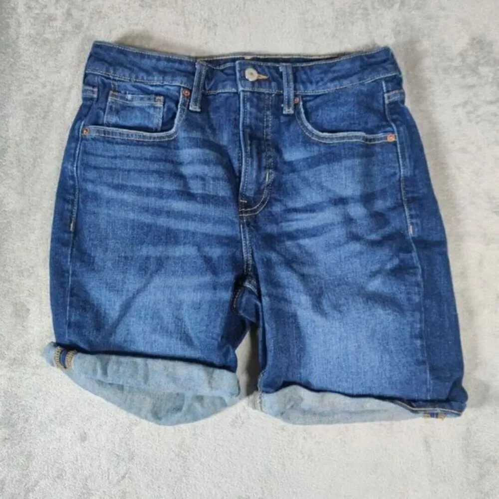 Old Navy Jean Shorts Womens‎ 6 Blue Denim High Rise O.G. Straight  Distressed
